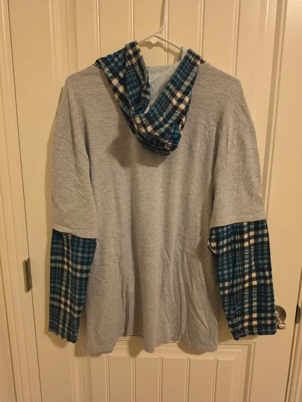 DisneyParks Haunted Mansion Glow-in-the-Dark Layered Long Sleeve Tshirt Large
